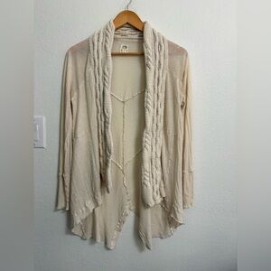 Elegant Cream Cable Knit Cardigan